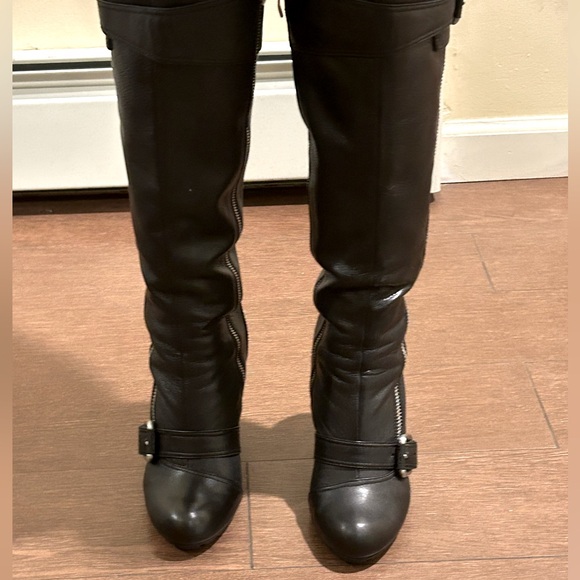 Vince Camuto Leather Boots - Picture 3 of 11